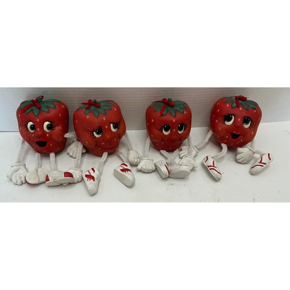 Vintage Strawberry Shelf Sitters Anthropomorphic Fruit Set of 4 Red